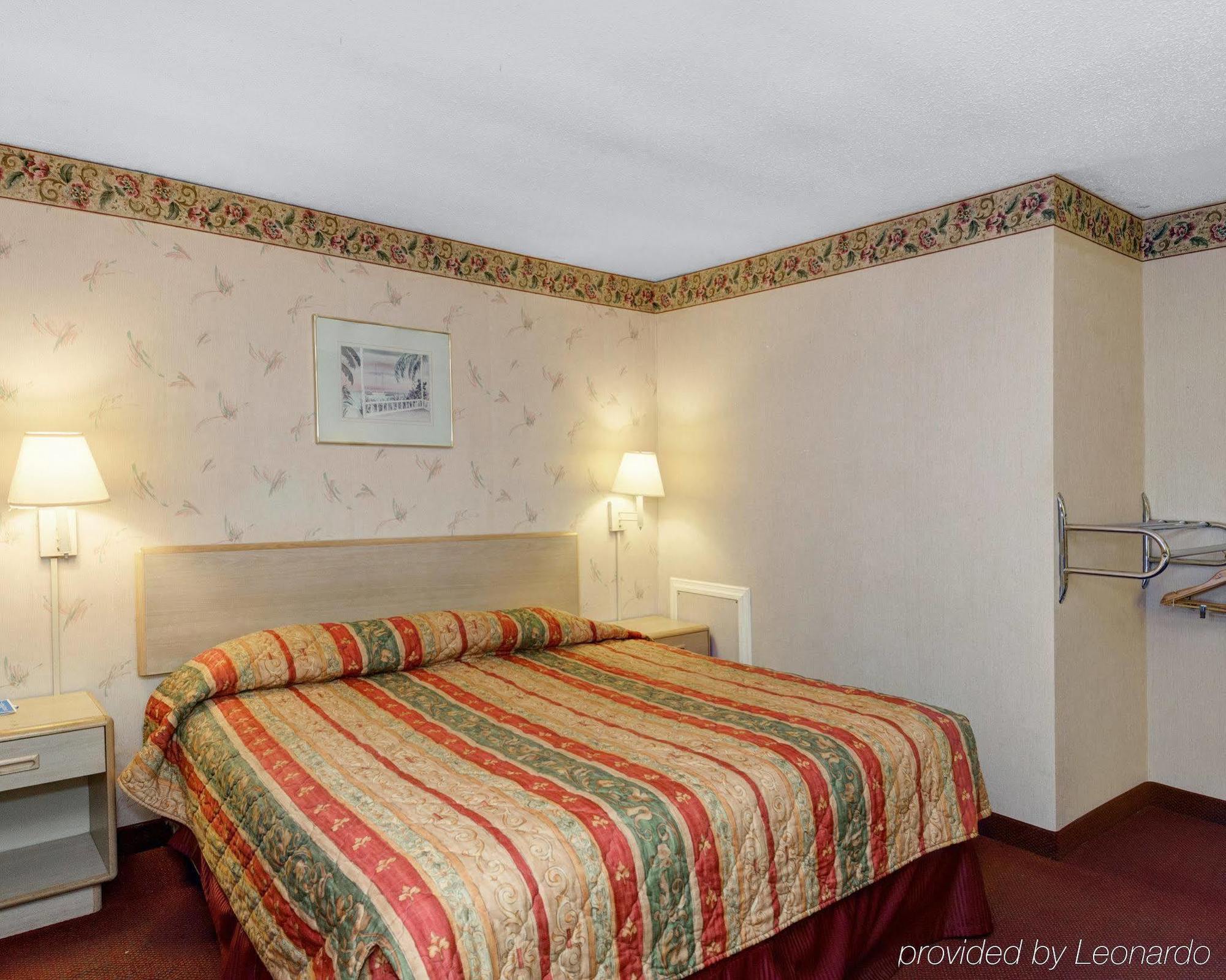 Rodeway Inn แอนแนโพลิส ภายนอก รูปภาพ