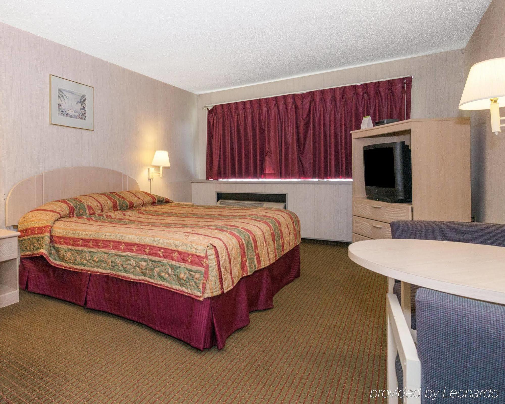 Rodeway Inn แอนแนโพลิส ภายนอก รูปภาพ